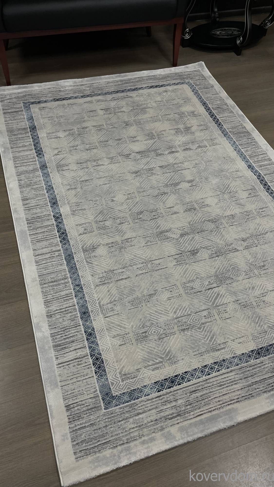 Ковер AMELI 9244B S.L.GREY / P.D.BLUE