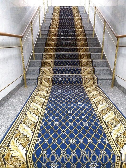 Полушерстяная ковровая дорожка KONSUL blue с укладкой на лестницу